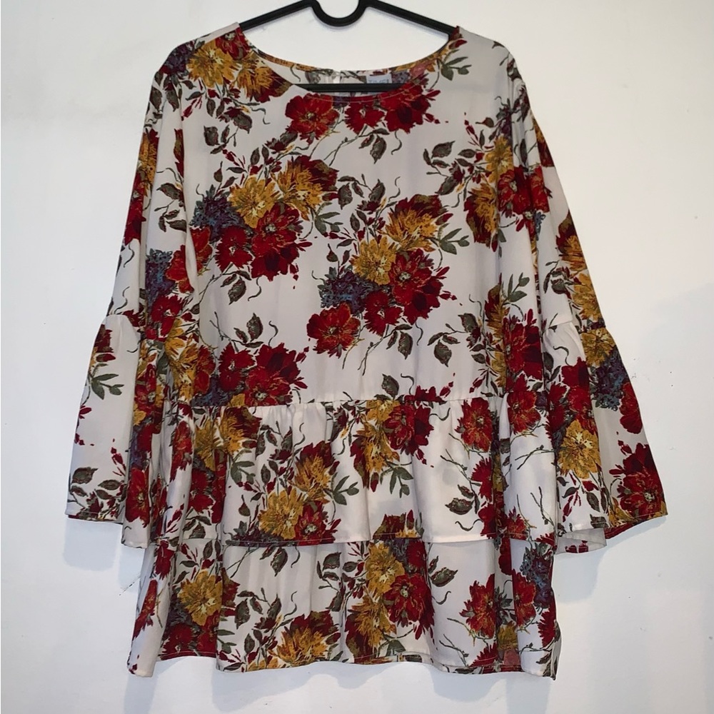 Time and Tru Floral Ruffled Peplum Top